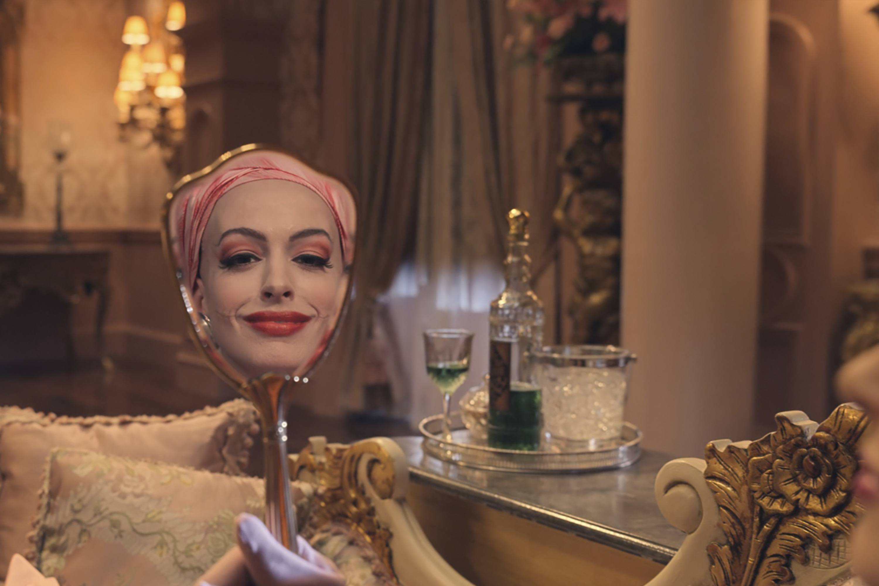 ведьма трейлер на русском