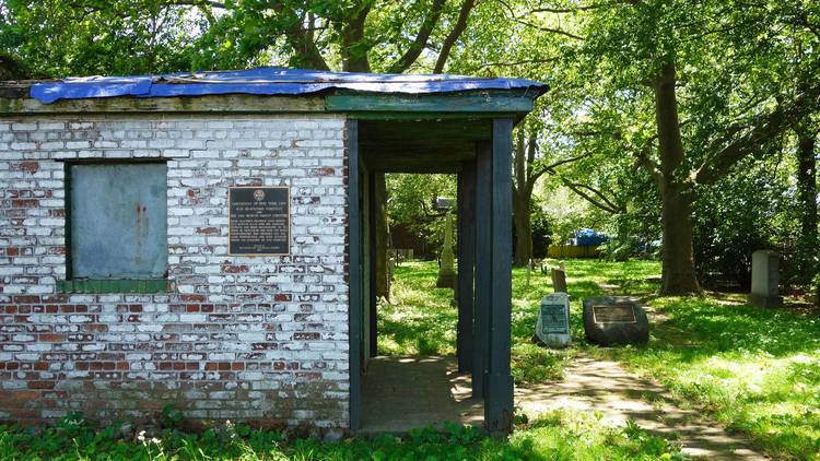 Gravesend Cemetery