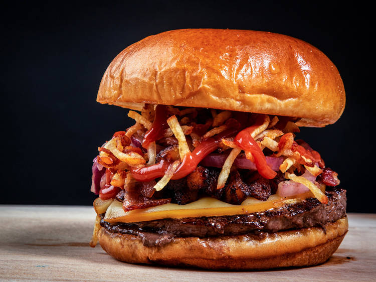 Pipo’s Choice Burger at Pincho Factory