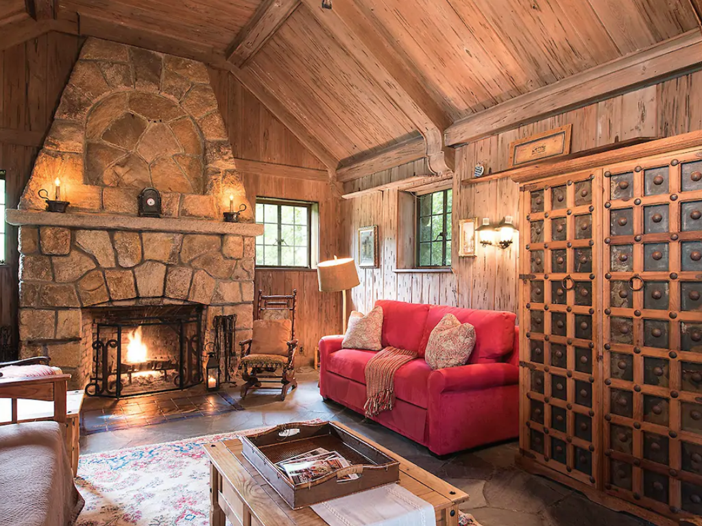 Cabins Near NYC To Rent On Airbnb | Great Airbnbs To Book