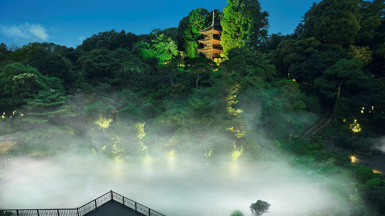 Hotel Chinzanso's Japanese garden