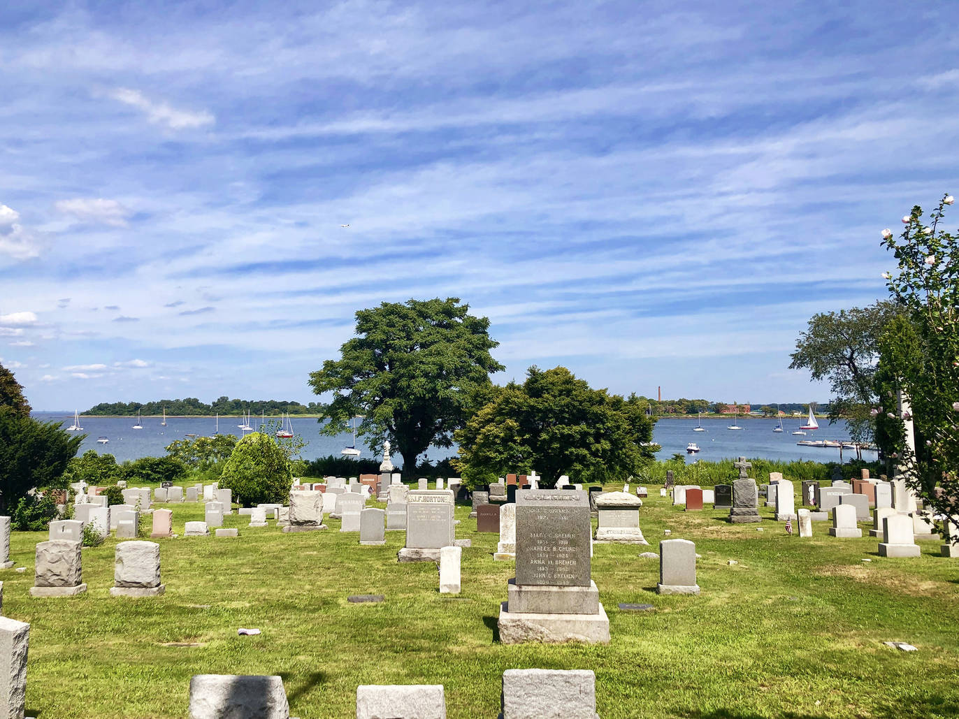 The Most Gorgeous Cemeteries In NYC