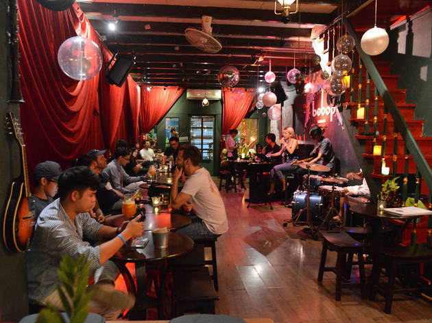 5 บาร์ 5 บรรยากาศน่าฮอปปิง ในย่านเมืองเก่าภูเก็ต 5 บาร์ 5 บรรยากาศน่าฮอปปิง ในย่านเมืองเก่าภูเก็ต