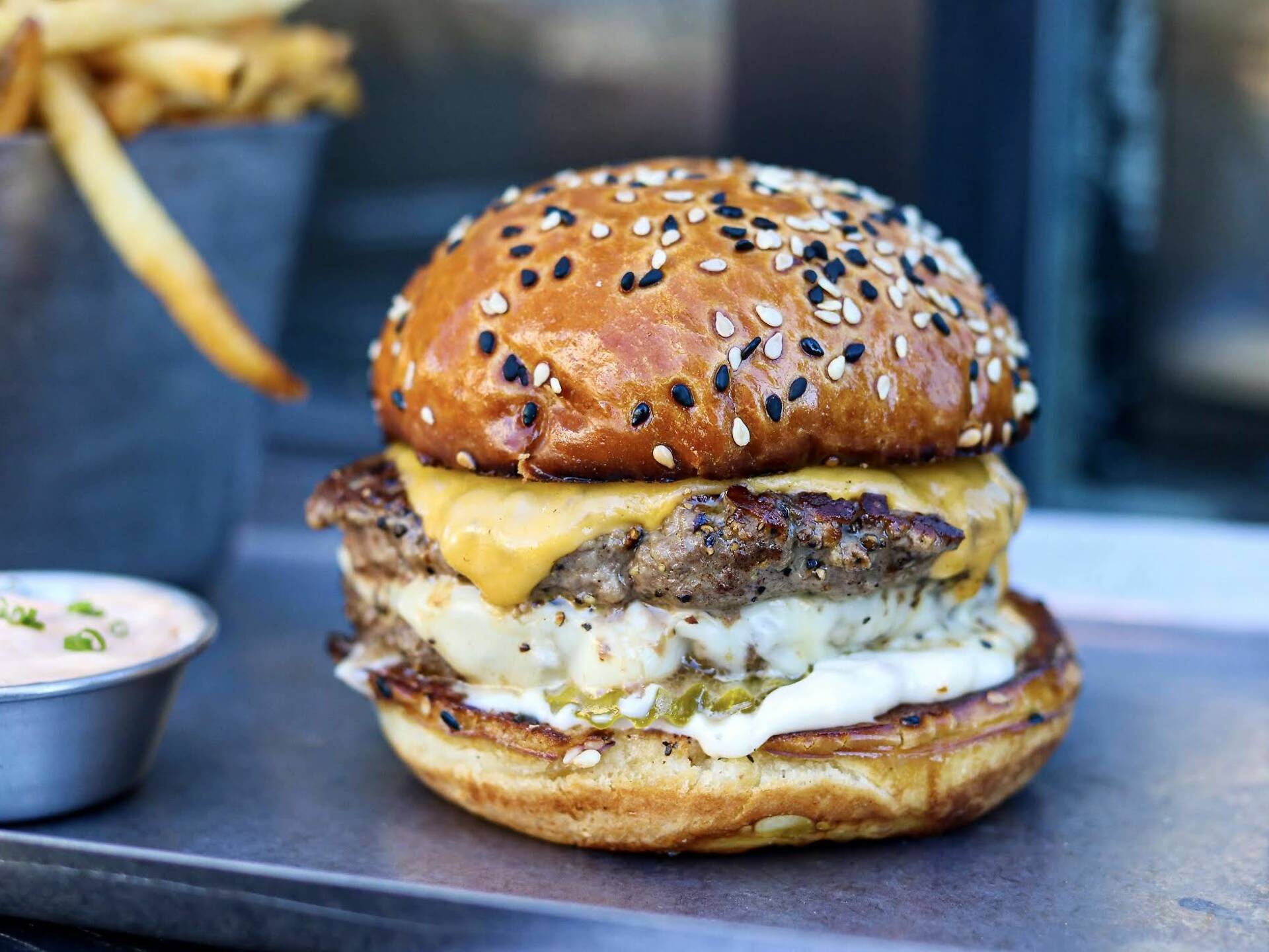 The 26 Best Burgers in Chicago to Sink Your Teeth Into