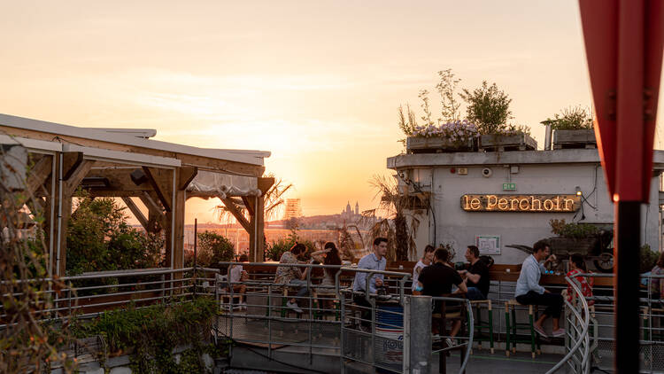 Un rooftop parisien