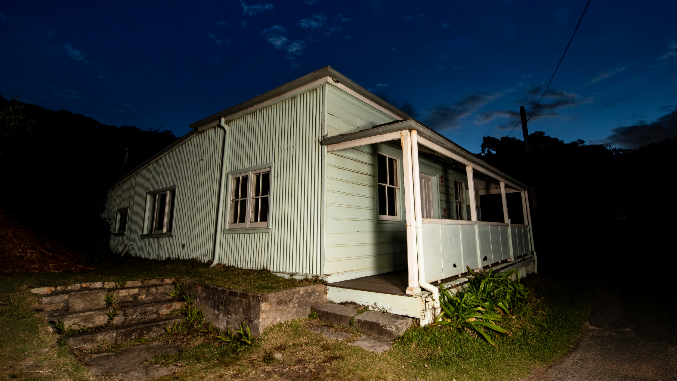 Gravedigger's Cottage exterior