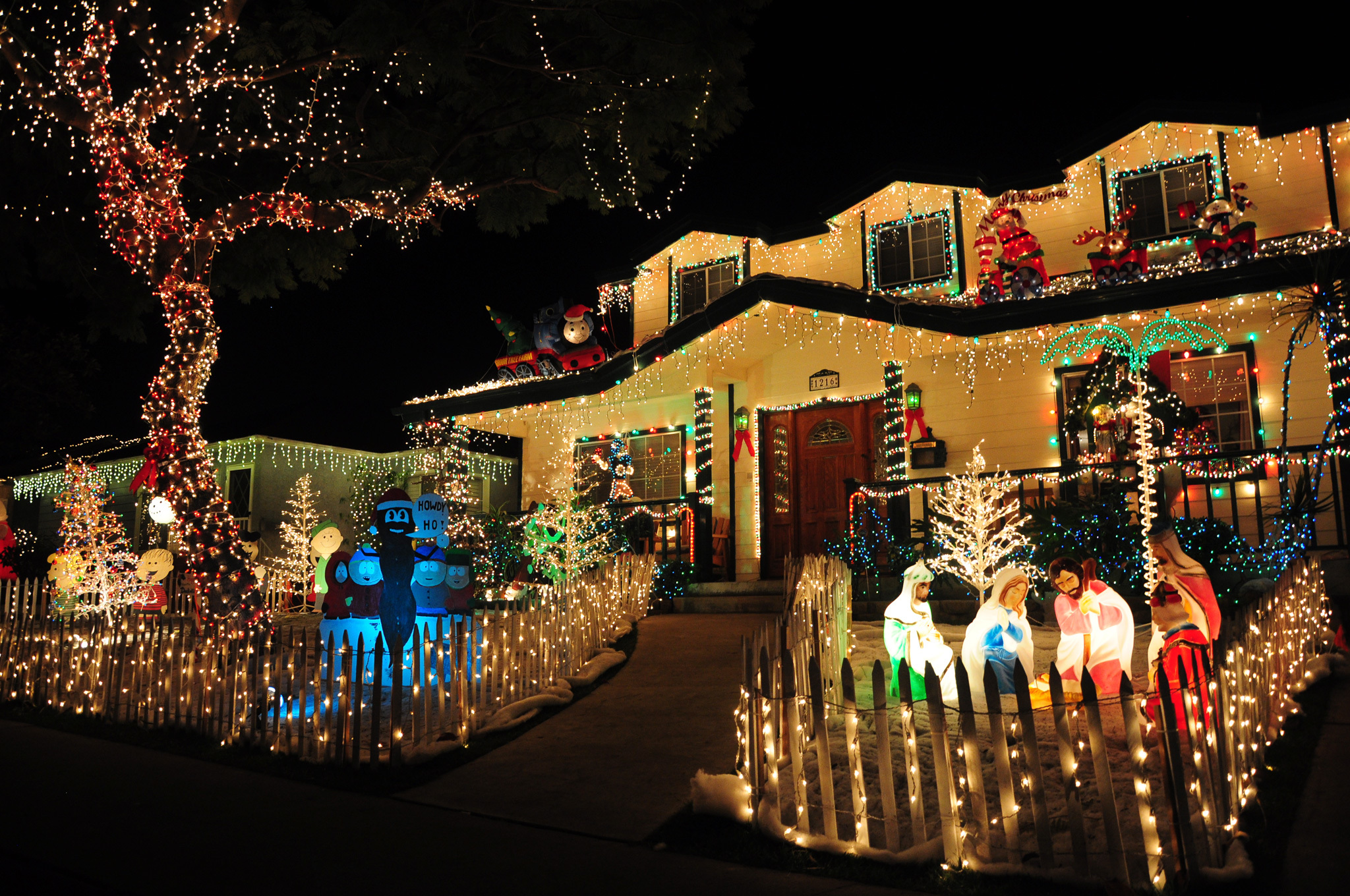 Candy Cane Lane, El Segundo's Christmas lights tradition, is canceled