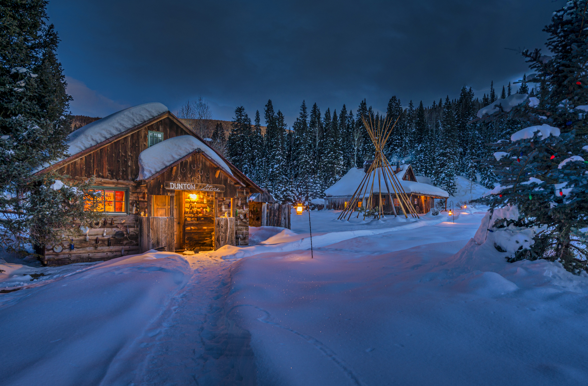 27 Best Winter Getaways and Winter Vacation Ideas in the USA