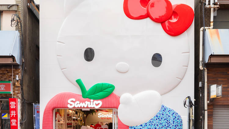 Stop in the Hello Kitty, Hello Art NYC Pop-Up Shop For It's Last Day,  Today!