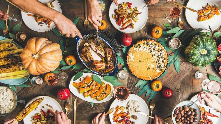 Thanksgiving table