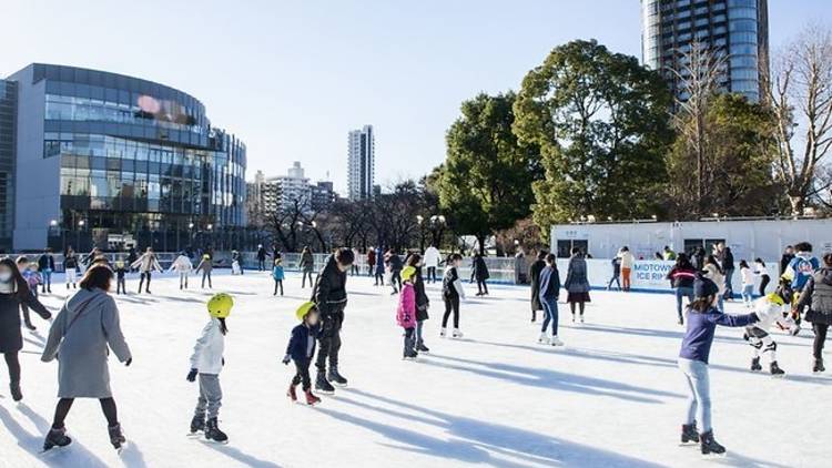 MIDTOWN ICE RINK