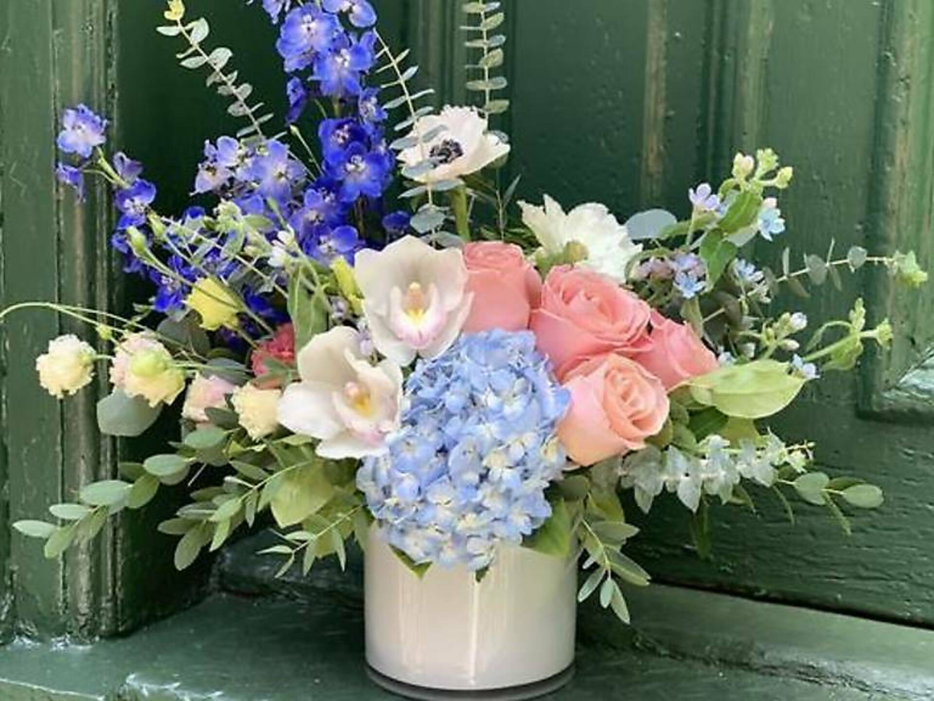 Flower Delivery in NYC 16 Best Online Flower Delivery Stores