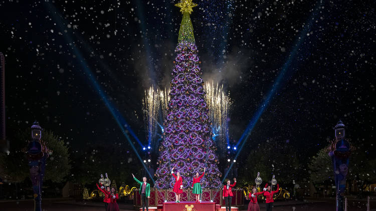 Hong Kong Disneyland christmas 2020