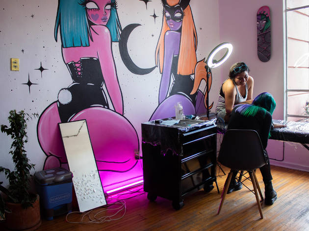 Alacrania Alacrania, estudio de tatuajes y uñas, queer, lgbtttti