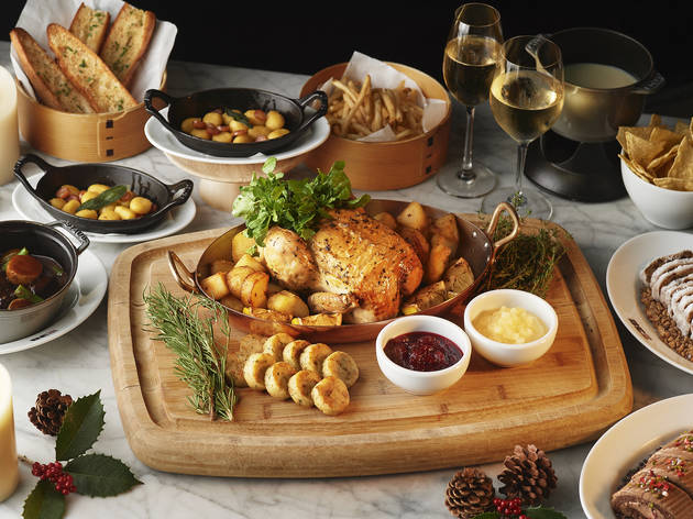 Casual festive dinner Bebu Casual festive dinner Bebu