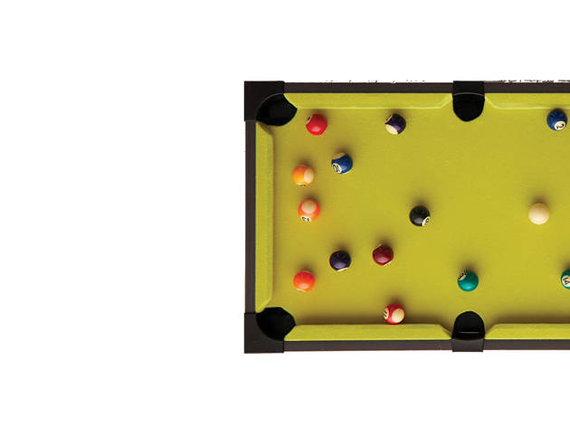 Eles - Shopping Natal 2020 Compras, Shopping Natal, Urban Outfitters, Mini-mesa de Snooker