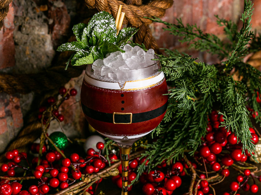 11 Best Christmas Cakes & Desserts in Singapore 2022, From Fruit Cakes