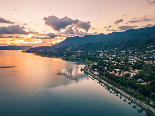 Ajijic, Pueblo Mágico en Jalisco Malecón en la riviera del lago de Chapala