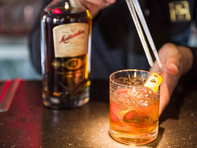 Colonial Old Fashioned Colonial Old Fashioned