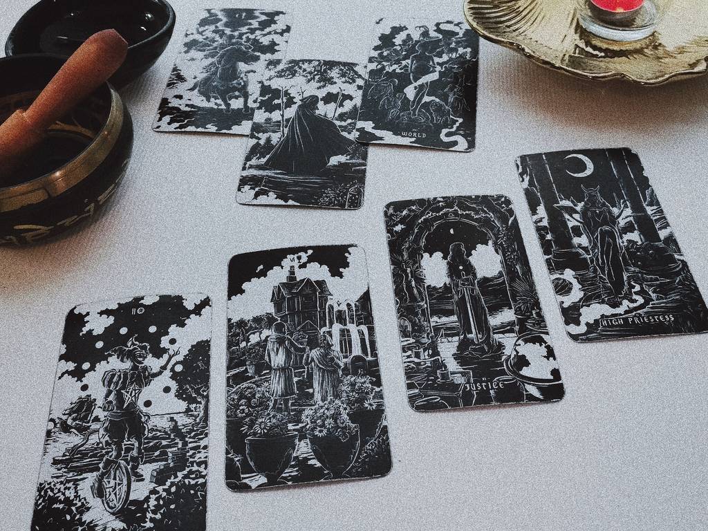 3 Tarot Card Readers From Singapore Tell Us What To Expect in 2021