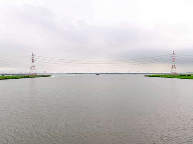 常陸利根川から外浪逆浦を臨む