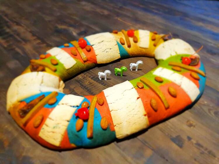 Roscón de reyes, Rainbow Bagels 