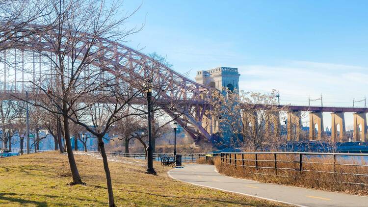 Astoria Park, Astoria