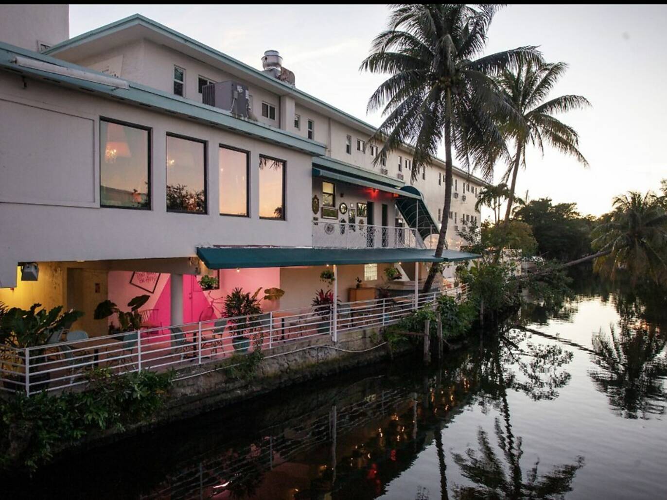 21 Best Waterfront Miami Restaurants for Stunning Views