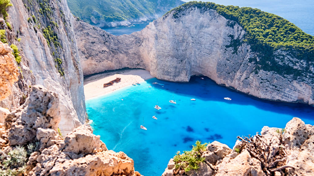 11 Best Places to Visit in Greece Right Now