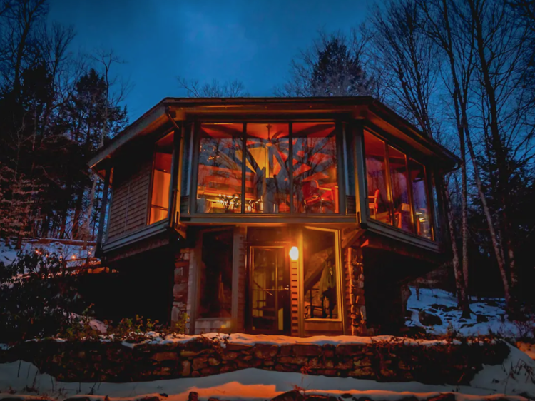 The octagonal treehouse in Berkshires in Otis, MA