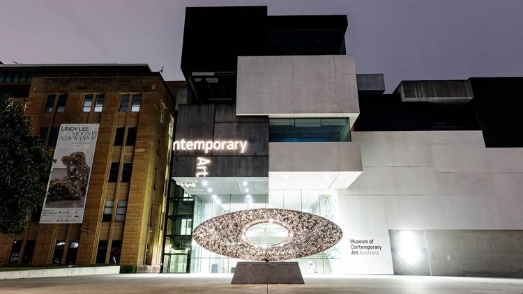 Exterior view of MCA forecourt with Lindy Lee sculpture installed