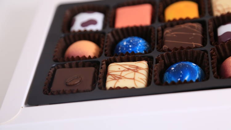 Make vegan chocolate truffles