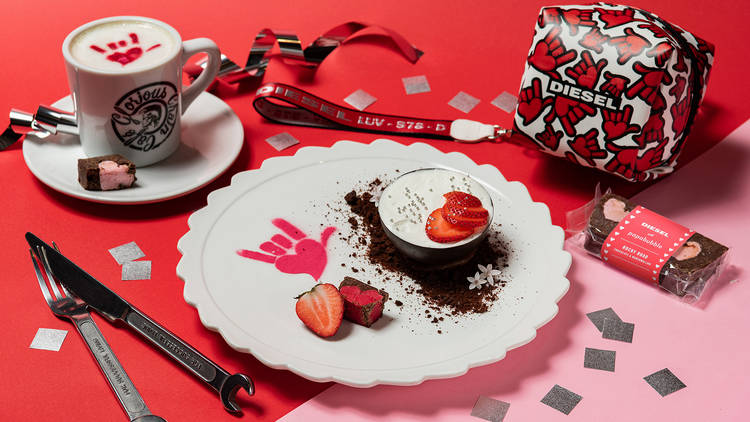 GLORIOUS CHAIN CAFÉ × PAPABUBBLE VALENTINE MENU