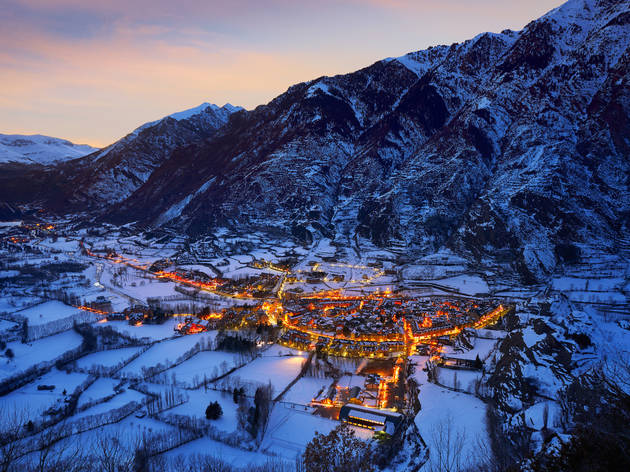 Benasque Benasque pueblo, junto a la estación de esquí