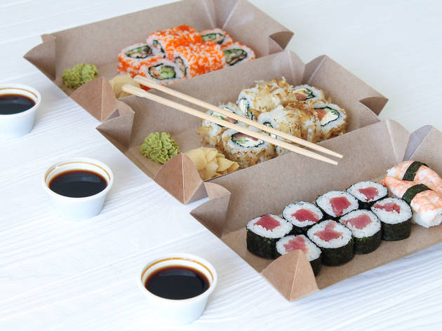Japanese,Sushi,Food,Delivery,Concept.,Eco,Paper,Packaging,Or,Boxes Sushi take away