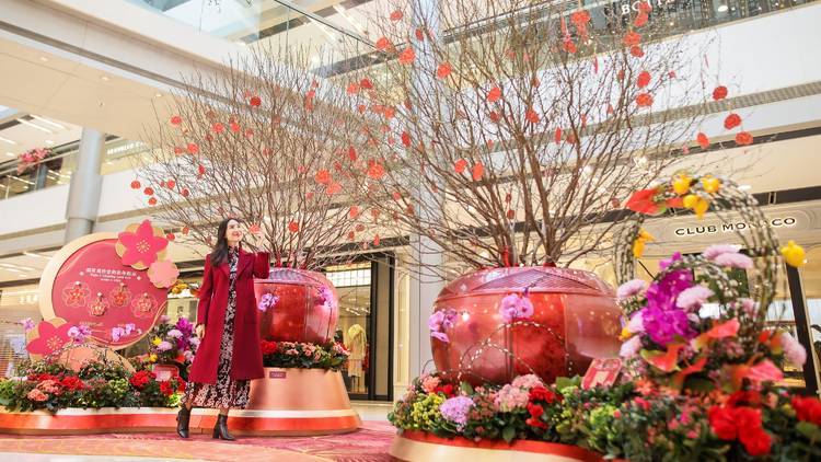 IFC Mall beautiful: blossom of fortune