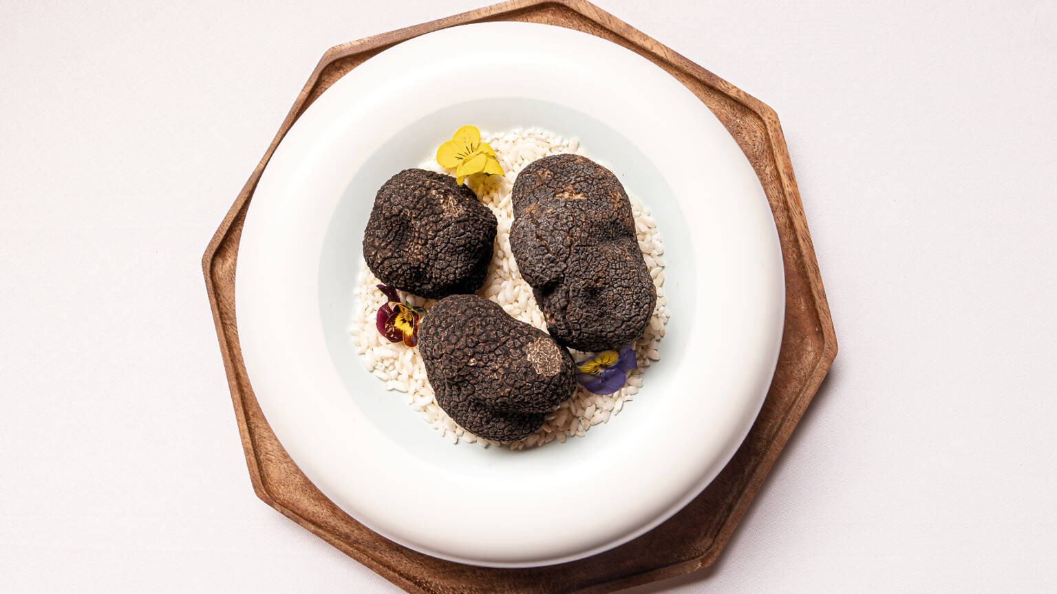The best restaurants in Hong Kong for black truffles right now