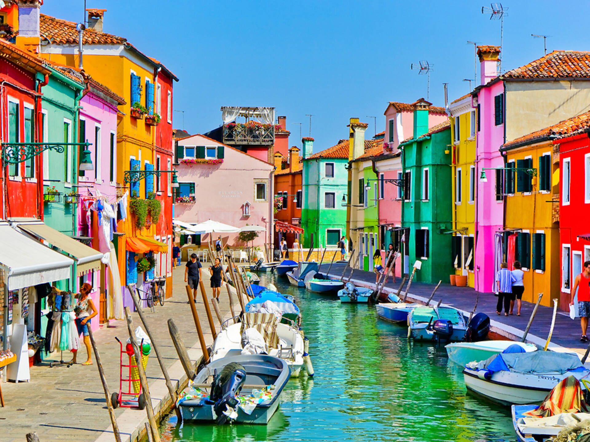 27 Most Brilliantly Colourful Places In The World 0117