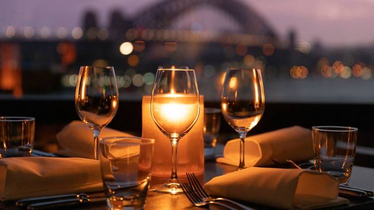 Café Sydney view of Sydney Harbour Bridge