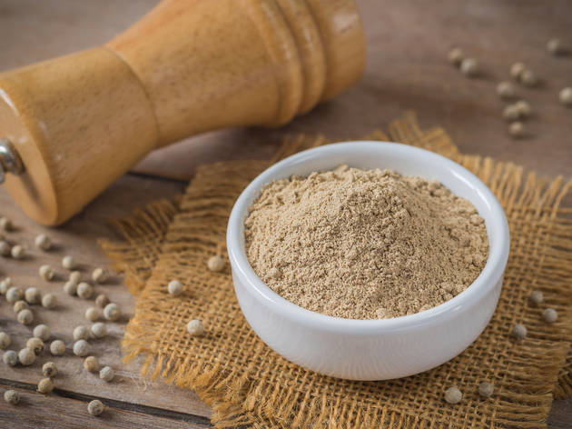 Ground white pepper Ground white pepper