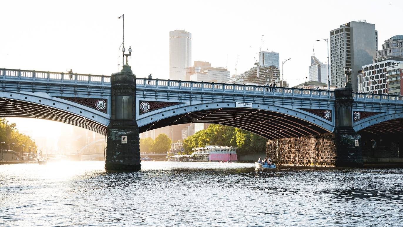 GoBoat Melbourne have a floating picnic on the Yarra River