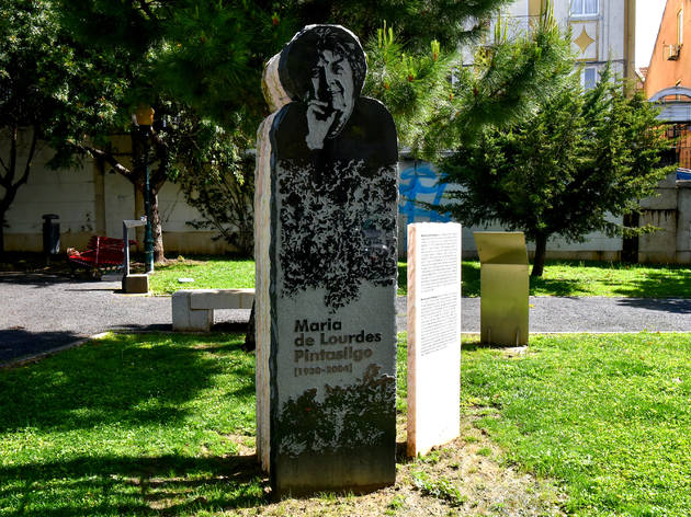 Maria de Lourdes Pintasilgo Maria de Lourdes Pintasilgo
