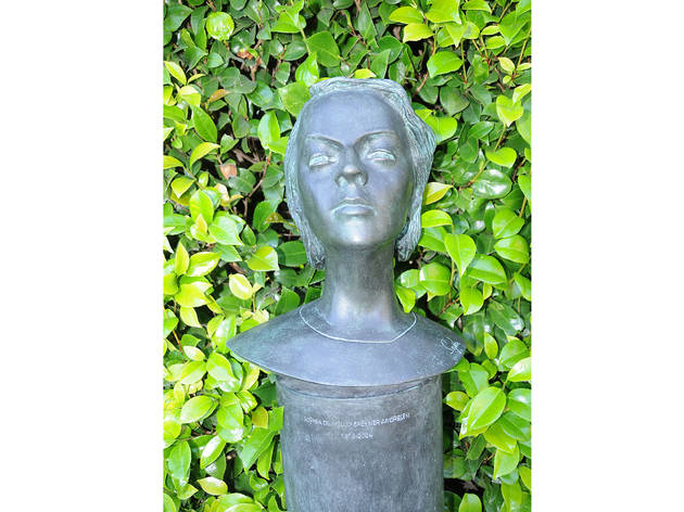 Sophia de Mello Breyner Andresen Sophia de Mello Breyner Andresen