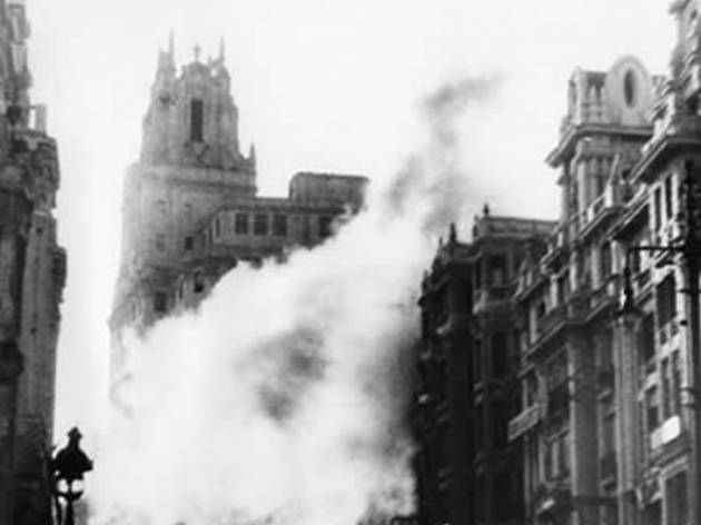 La Gran Vía, durante la guerra civil La Gran Vía, durante la guerra civil