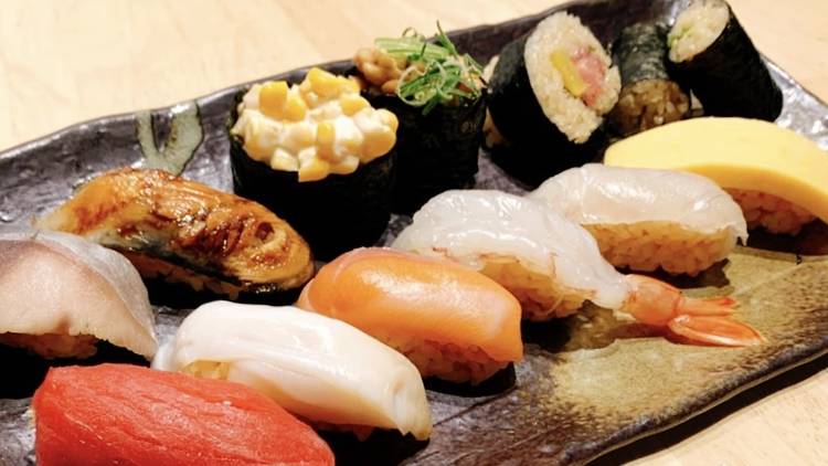 All-you-can-eat crab, sushi and strawberries