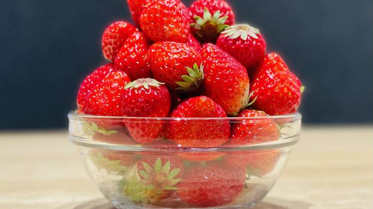 All-you-can-eat crab, sushi and strawberries