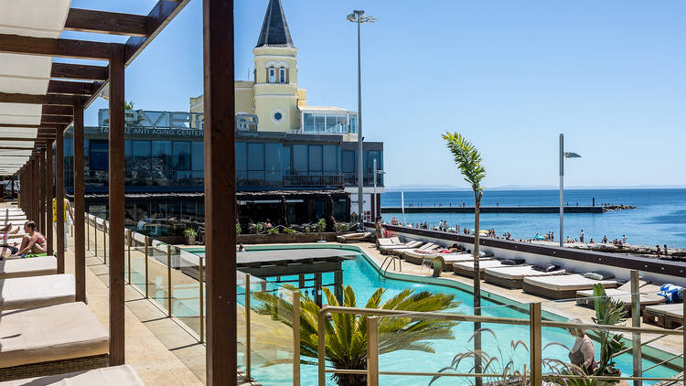 Piscina, Praia do Tamariz, Estoril, Reverse Pool & Beach Lounge