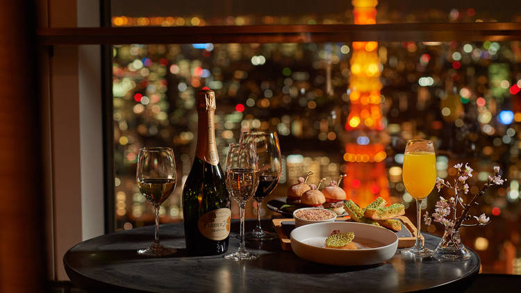 Andaz Tokyo Rooftop Bar sakura