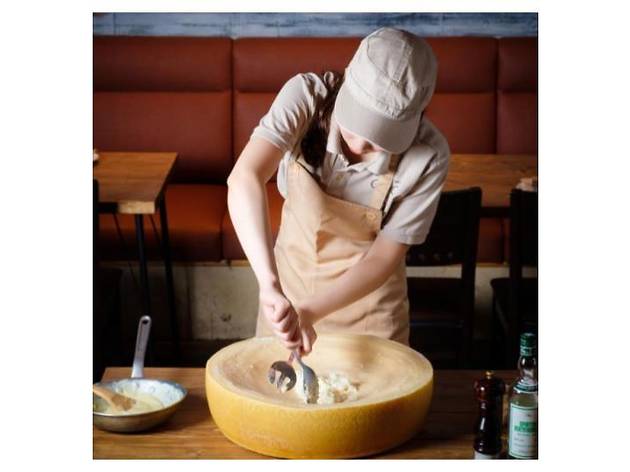 チーズチーズカフェ 日比谷本店