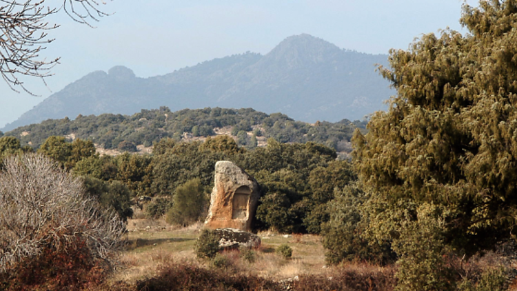 Piedra escrita de Cenicientos